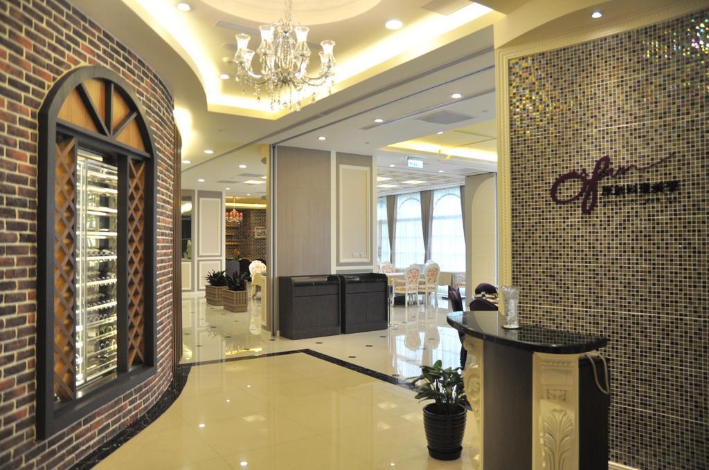 Evergreen Plaza Hotel - Tainan Dış mekan fotoğraf Interior of the hotel