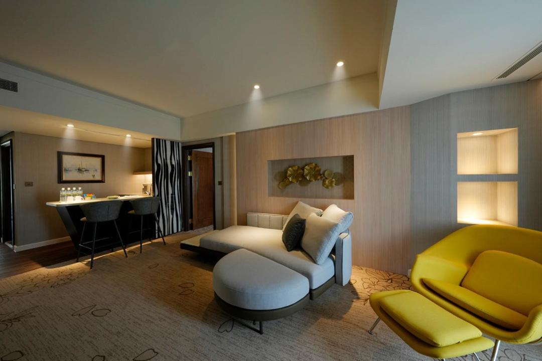 Evergreen Plaza Hotel - Tainan Dış mekan fotoğraf A suite at The Hari