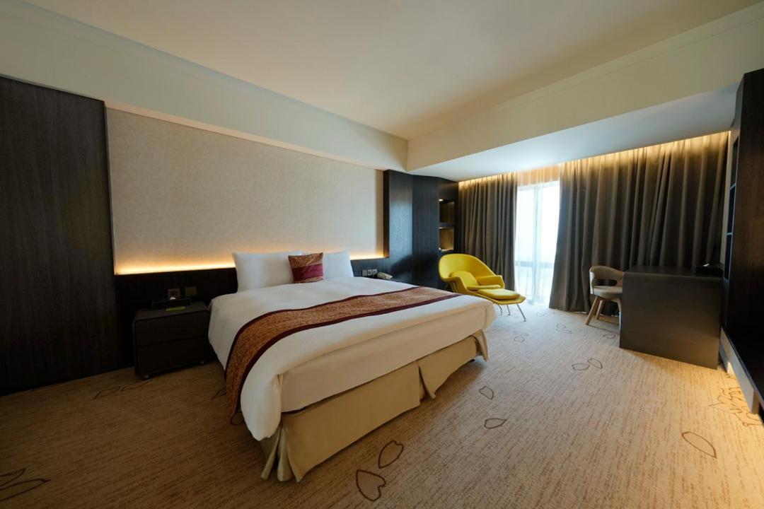 Evergreen Plaza Hotel - Tainan Dış mekan fotoğraf Deluxe Room
