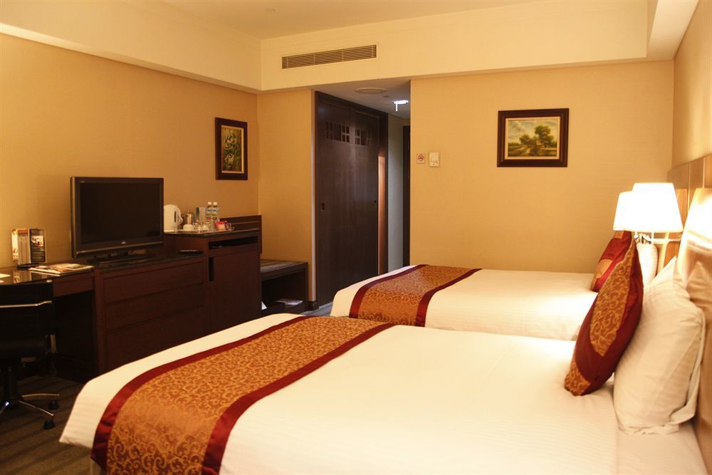 Evergreen Plaza Hotel - Tainan Dış mekan fotoğraf Deluxe Room