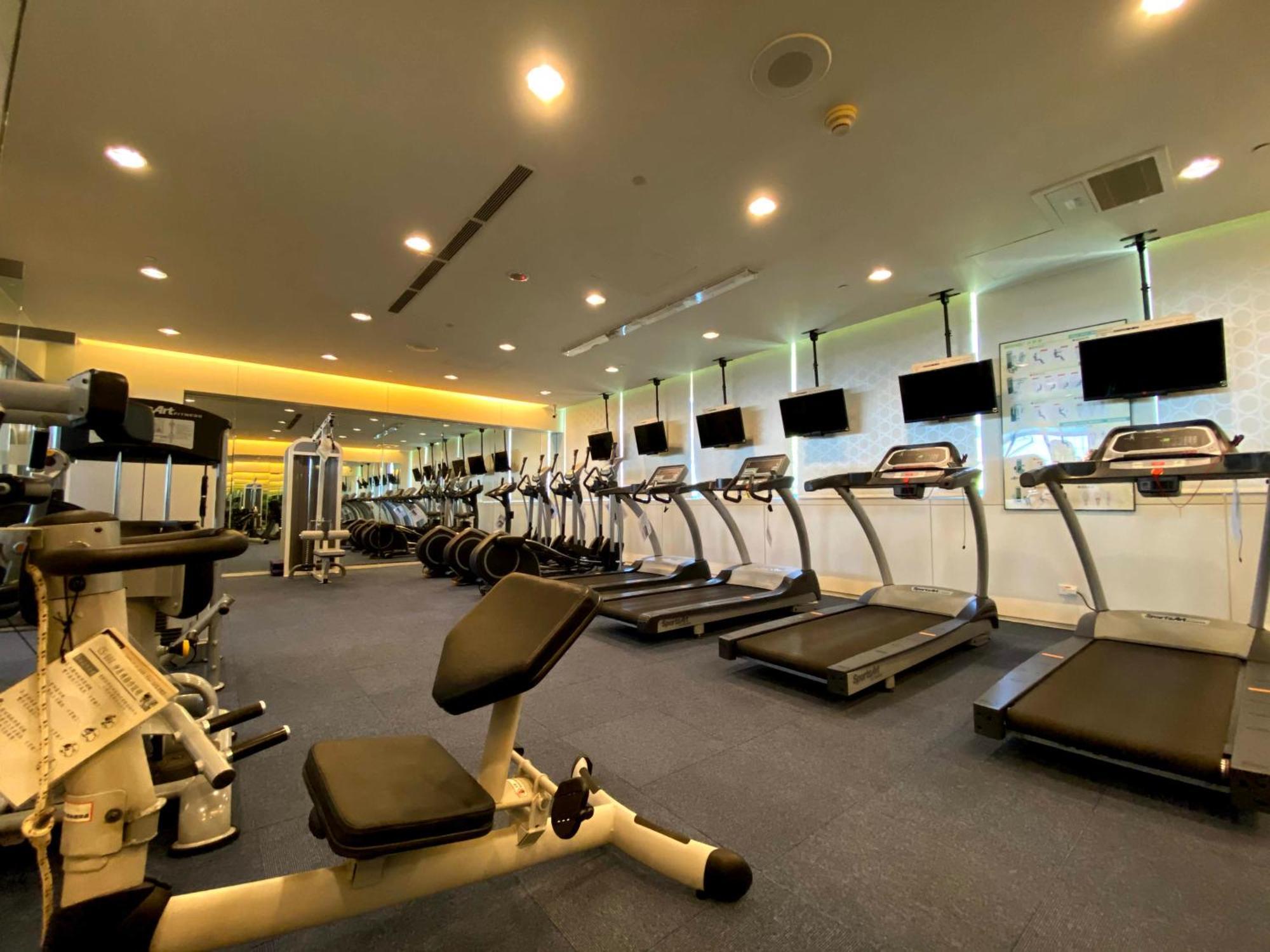Evergreen Plaza Hotel - Tainan Dış mekan fotoğraf The gym at the hotel